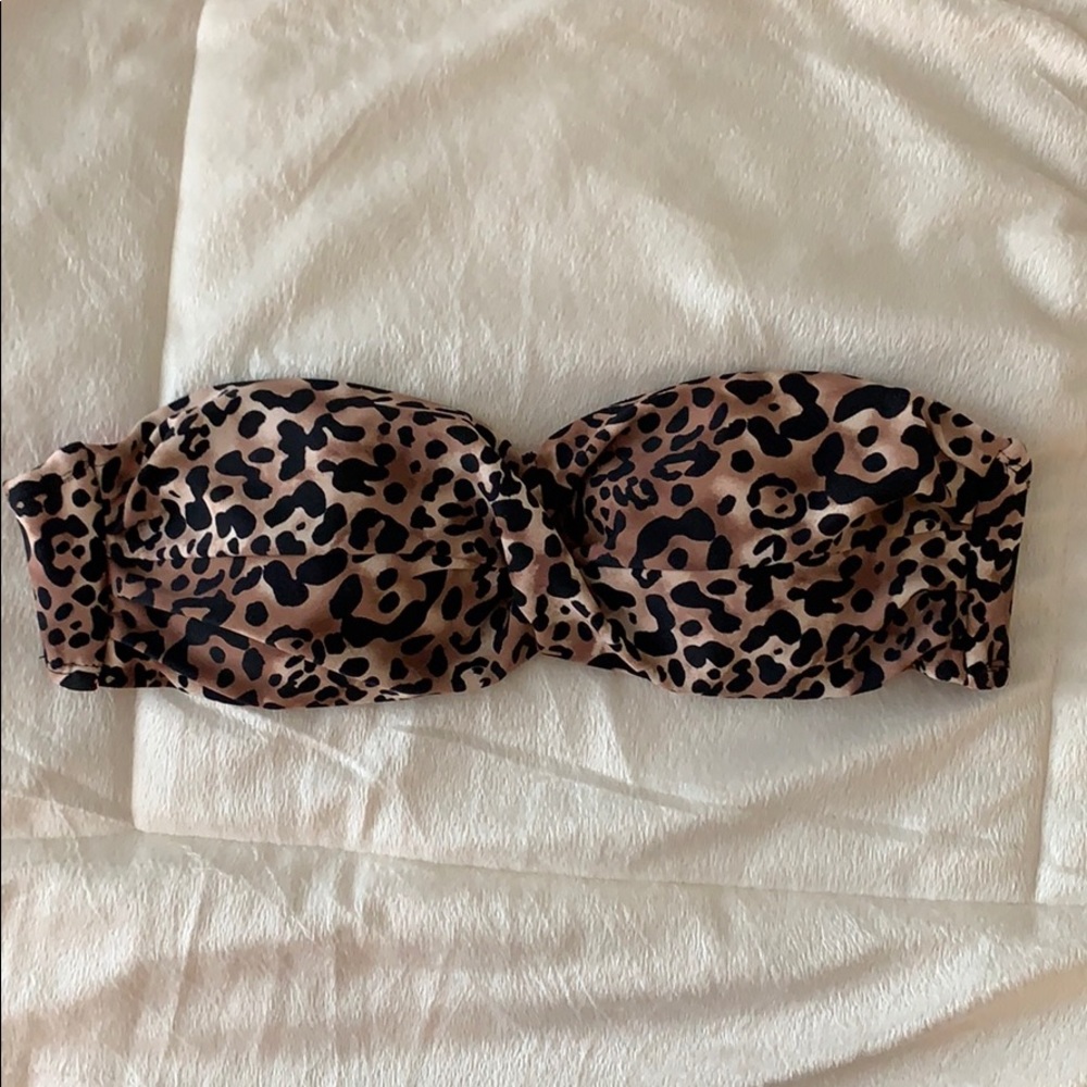 Leopard bikini Top